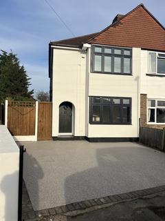12 Sydney Crescent, Ashford, TW15 2BJ