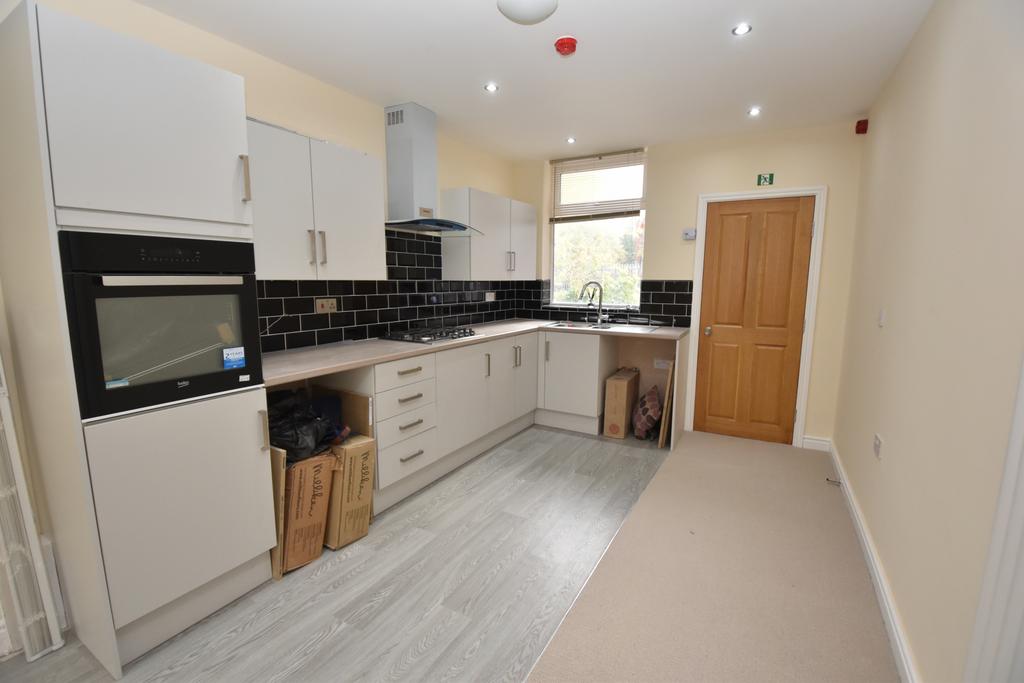 1 bed flat to rent Higher Road, Urmston M41
