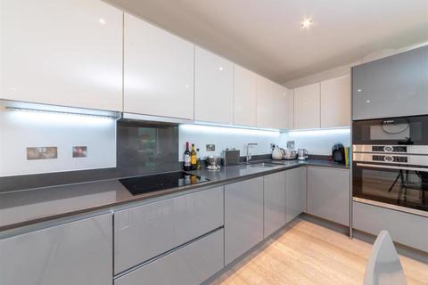 3 bedroom flat for sale - Alameda Place, Bow, E3