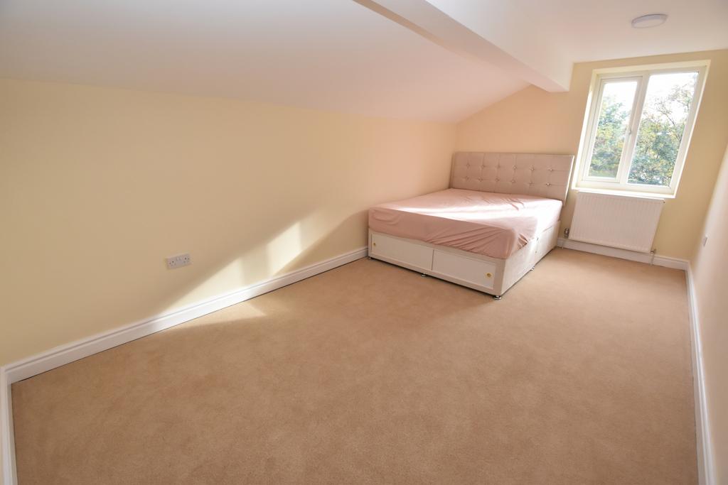 Higher Road, Urmston, M41 1 bed flat £750 pcm (£173 pw)