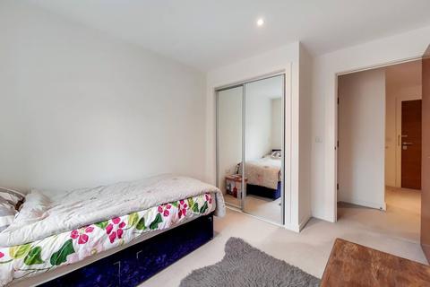 1 bedroom flat for sale, Sovereign Court, Stanmore, HA7