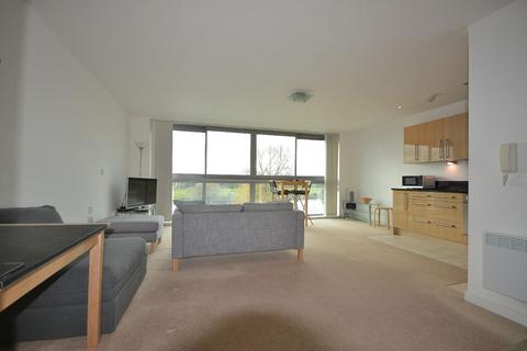 1 bedroom apartment to rent, 222 River Crescent, Waterside Way