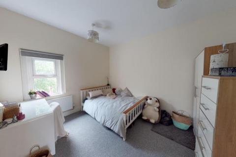 2 bedroom flat to rent, Flat 3, 79 Forest Road West, The Arboretum, Nottingham, NG7 4ER