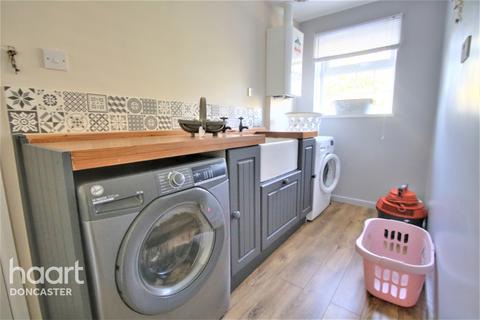 9 Clark Avenue, Edlington, Doncaster, DN12 1HN