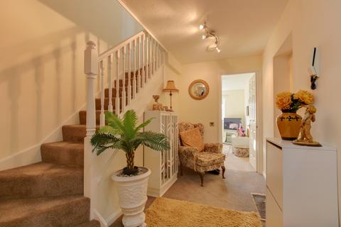 22 Riverdene Place, Southampton, SO18 1UG