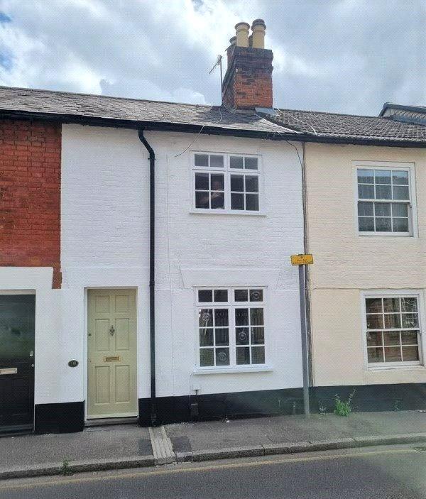 Ravens Lane, Berkhamsted, Hertfordshire, HP4 2 bed terraced house £