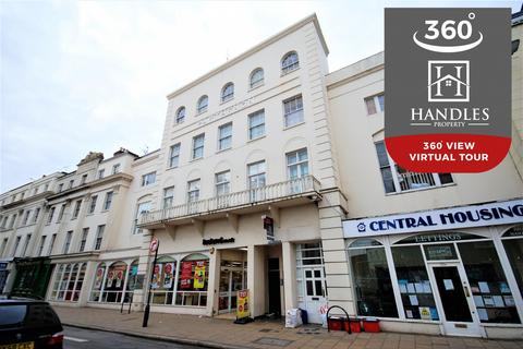 4 bedroom flat to rent, Bath Street, Leamington Spa, CV31