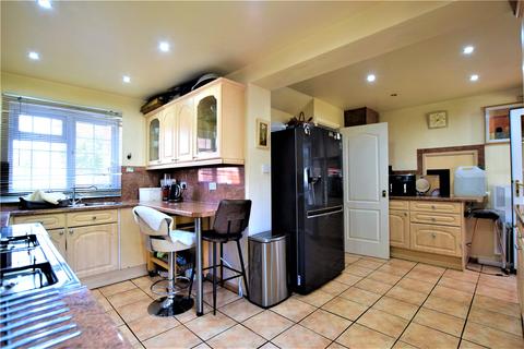 17 Betjeman Close, Gloucester, GL2 5BP