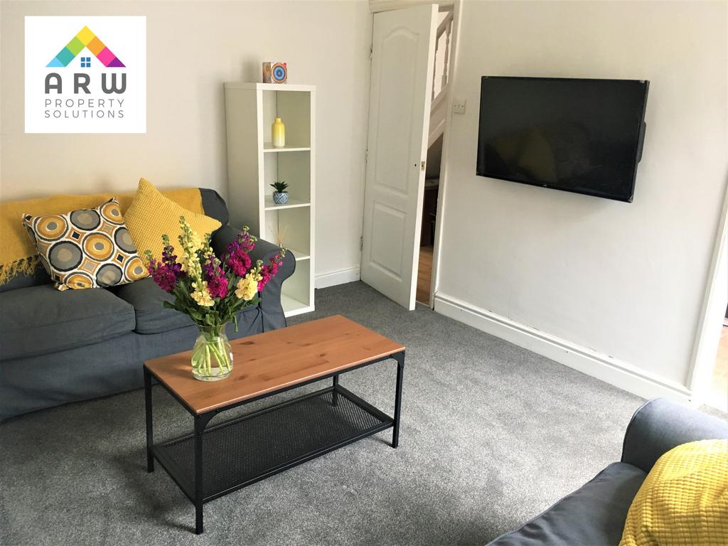 Weardale Road, Liverpool, Merseyside, L15 3 bed terraced house £563