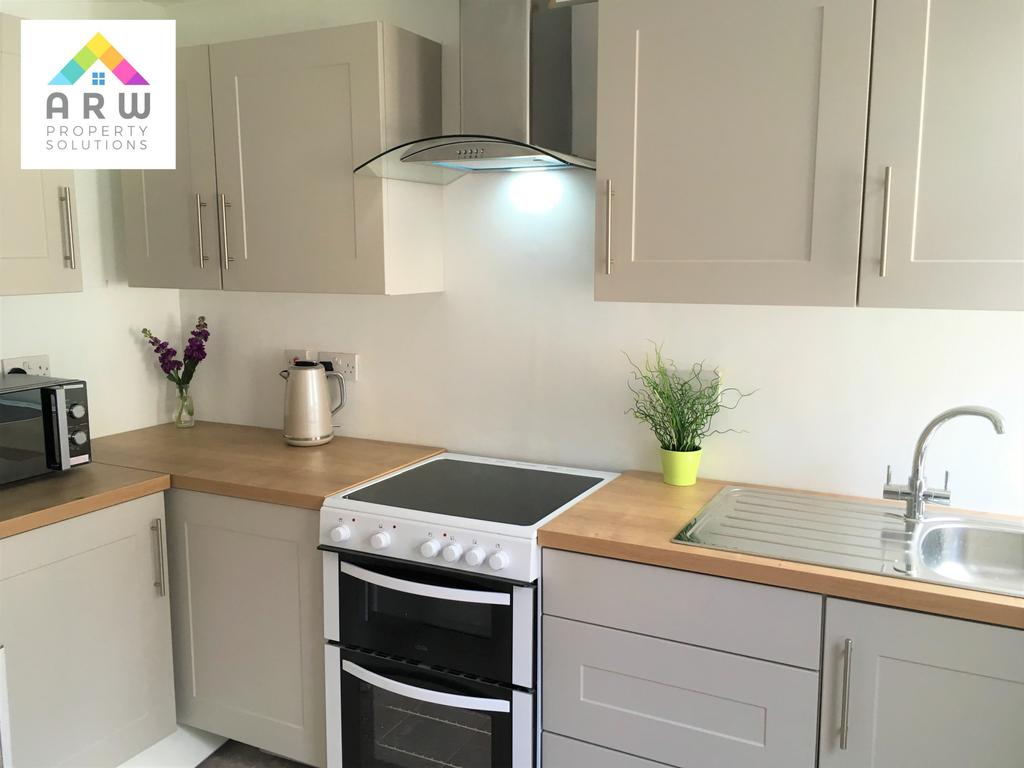 Weardale Road, Liverpool, Merseyside, L15 3 bed terraced house £563