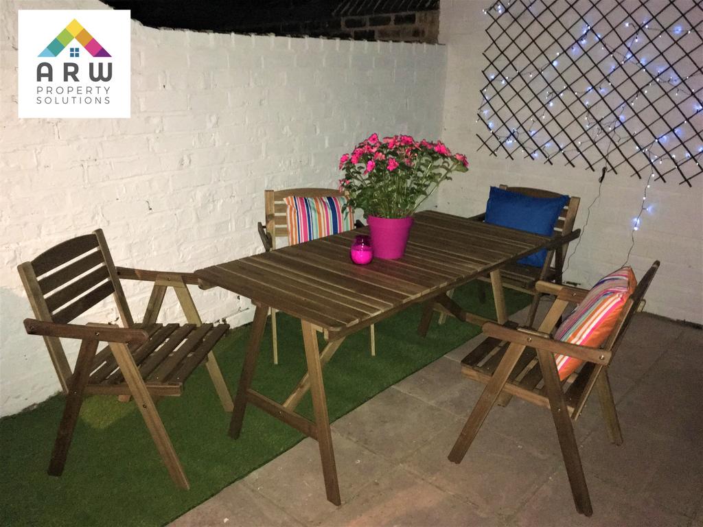 Weardale Road, Liverpool, Merseyside, L15 3 bed terraced house £563