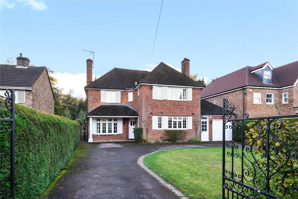 pine-grove-brookmans-park-al9-4-bed-detached-house-1-700-000