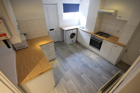 5 bedroom terraced house to rent, Trelawn Avenue, Headingley, Leeds,  LS6 3JN