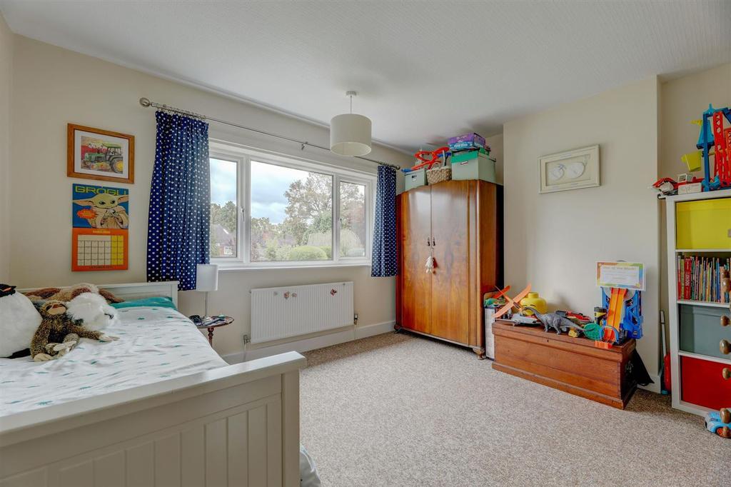 15. Bedroom.jpg