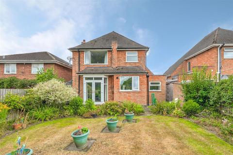 207 Buryfield Road, Solihull, B91 2BB