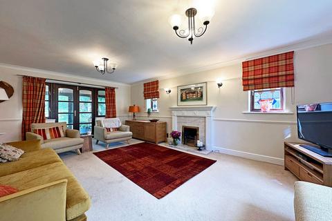 11 Saracen Drive, Balsall Common, Coventry, CV7 7UA