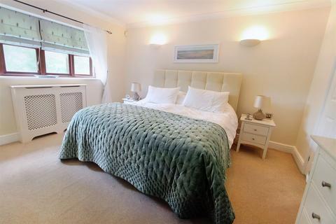11 Saracen Drive, Balsall Common, Coventry, CV7 7UA