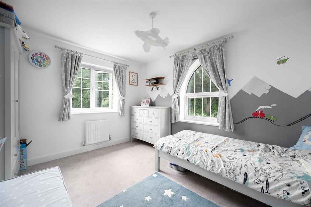 7 Bedroom 2.jpg