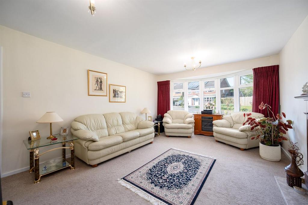Trehern Close, Knowle, B93 4 bed detached house £750,000