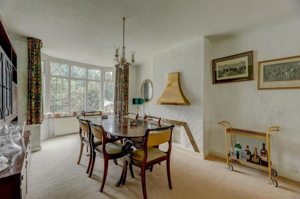 4. Dining Room.jpg