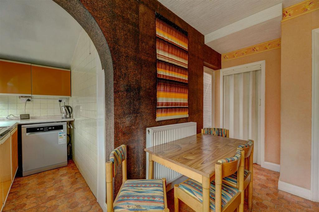 6. Dining Area.jpg