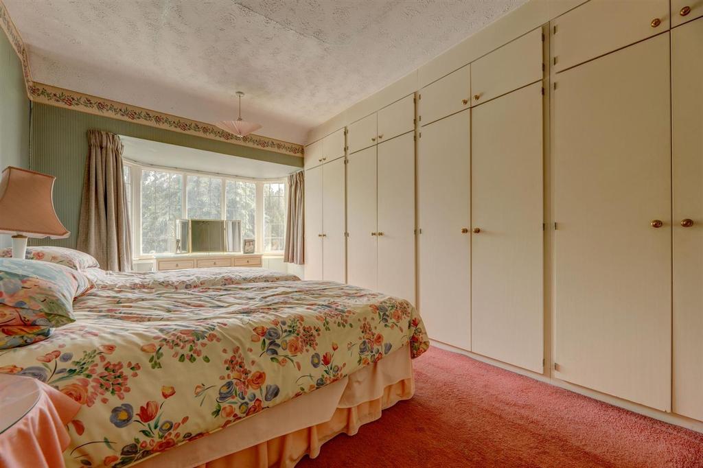 9. Bedroom.jpg