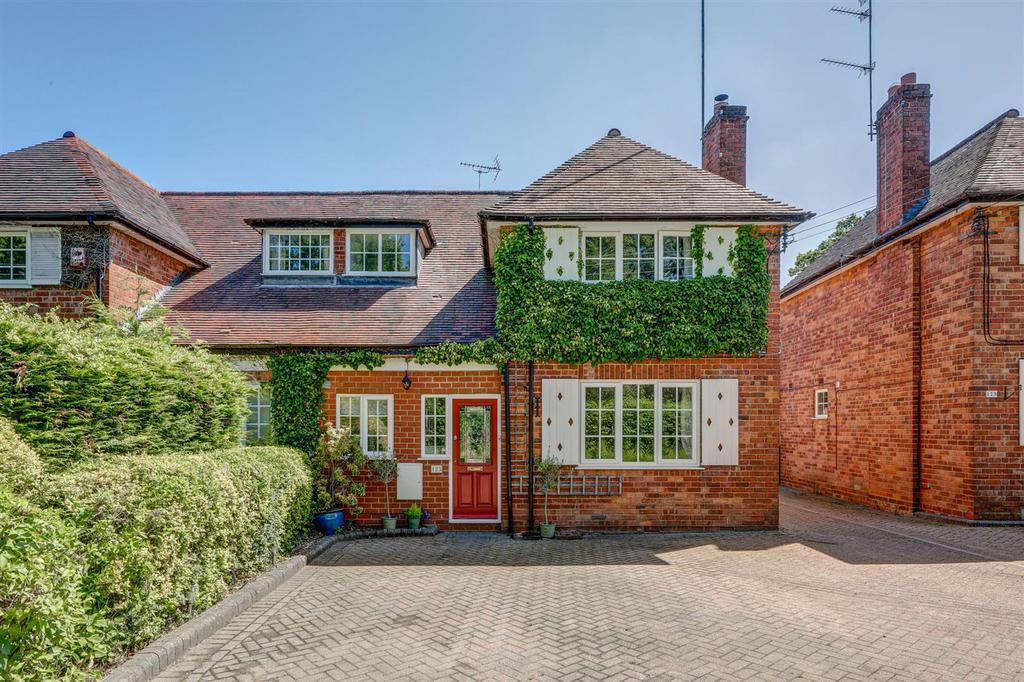 Darley Green Road, Knowle, B93 4 bed cottage £650,000