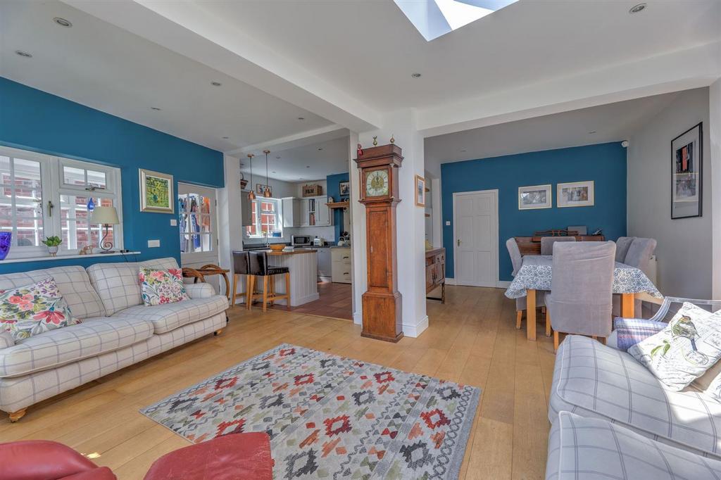 Darley Green Road, Knowle, B93 4 bed cottage £650,000