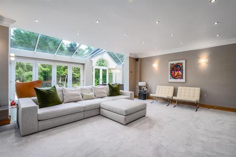 145 Dorridge Road, Dorridge, Solihull, B93 8BN