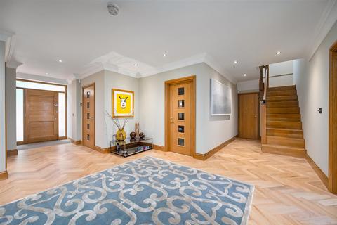 145 Dorridge Road, Dorridge, Solihull, B93 8BN