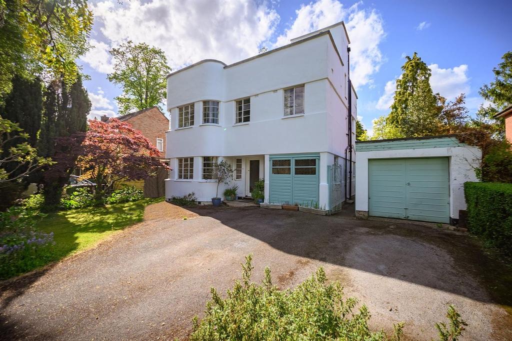 Avenue Road, Dorridge, B93 4 bed detached house £900,000