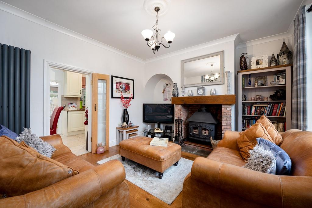 Darley Green Road, Knowle, B93 3 bed end of terrace house £425,000