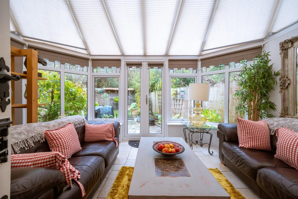 Darley Green Road, Knowle, B93 3 bed end of terrace house £425,000
