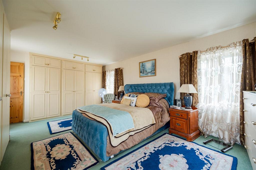 15 - bedroom 1.jpg