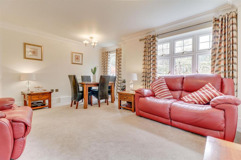 St. Bernards Road, The Manor, B92 2 bed apartment £395,000