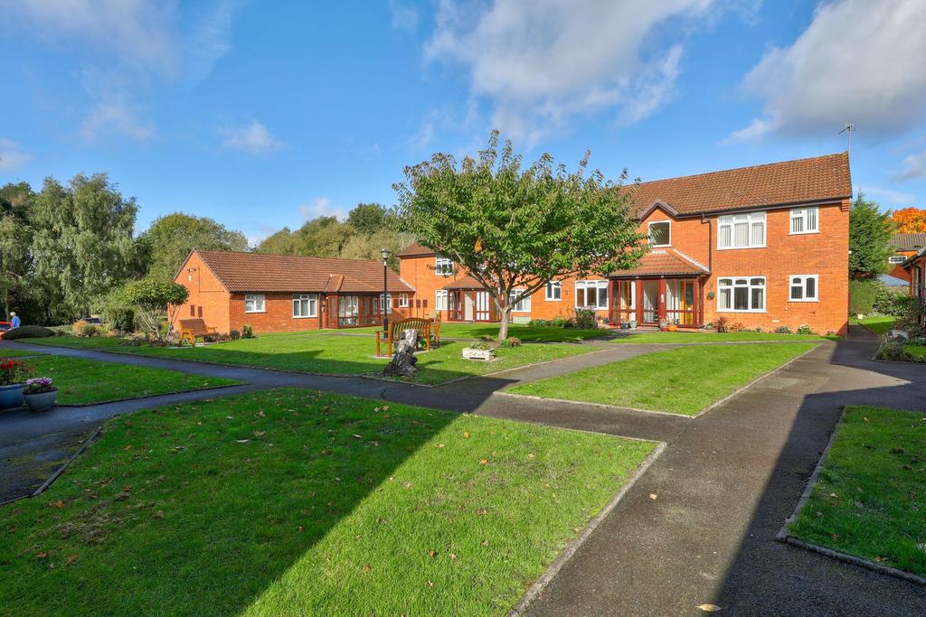 Mickleton Road, Solihull, B92 1 bed property £100,000
