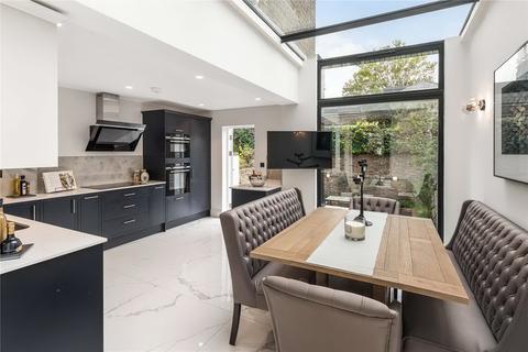 4 bedroom townhouse for sale - CLIVEDEN PLACE, BELGRAVIA, SW1