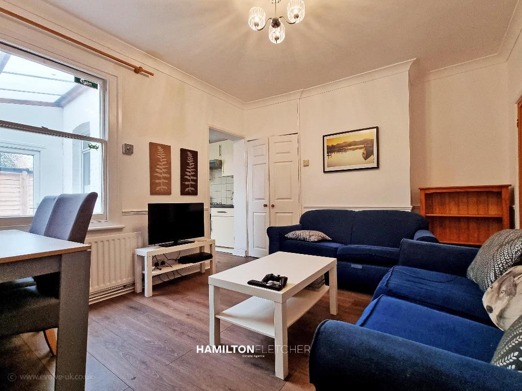 Thames Avenue, Reading, RG1 4 bed end of terrace house for sale £435,000