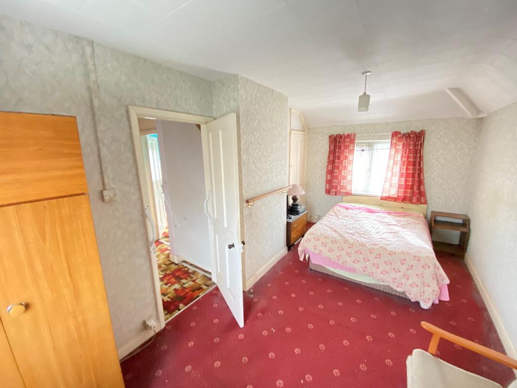 Bedroom T202210130916.jpg