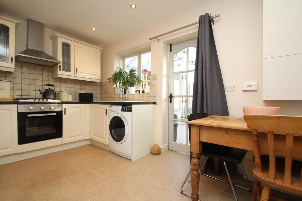 Ashford Road, Whitwick, LE67 2 bed semidetached house £185,000