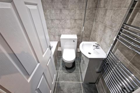2 bedroom apartment to rent, Kenilworth, Calderwood, East Kilbride