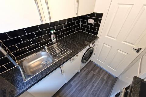 2 bedroom apartment to rent, Kenilworth, Calderwood, East Kilbride
