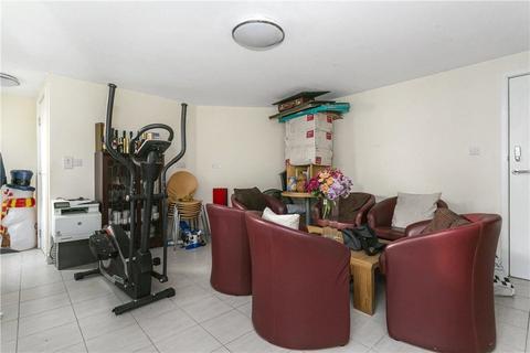 3 Stormount Drive, Hayes, UB3 1RG
