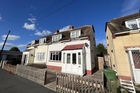 18 Robin Close, Romford, RM5 3UJ