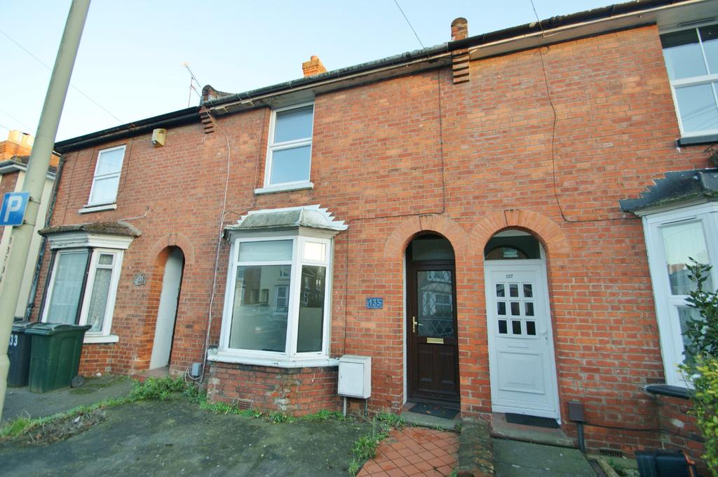 Beaver Road, Ashford, Kent, TN23 7SG 3 bed terraced house £995 pcm (£