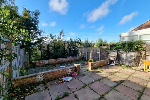 3 Maresfield Close, Dover, CT16 2QU