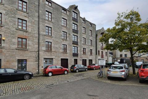 56/10 Timber Bush, Edinburgh, EH6 6QH