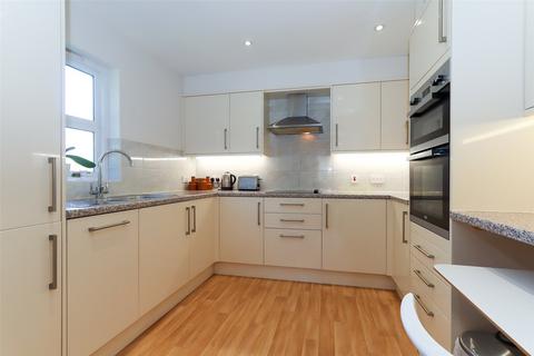 2 bedroom apartment for sale, Woodland Place, Cedars Village, Chorleywood, Hertfordshire, WD3