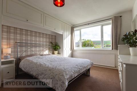 18 Devon Drive, Diggle, Oldham, OL3 5PP