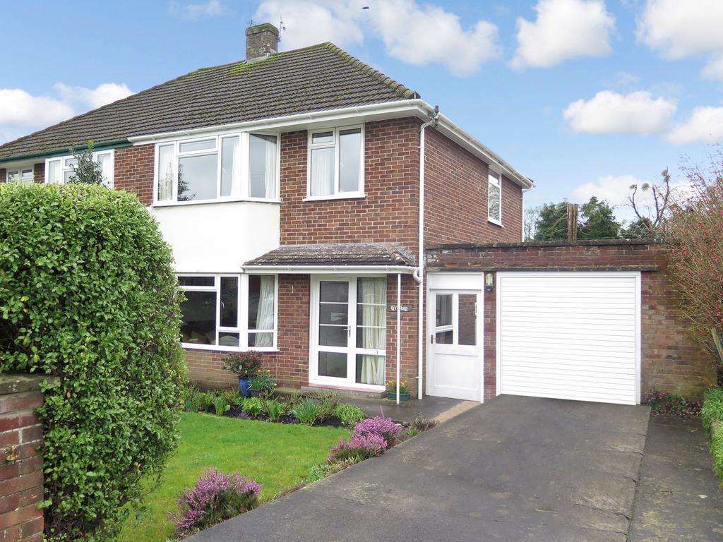 Stoberry Avenue, Wells, BA5 3 bed semidetached house £449,500